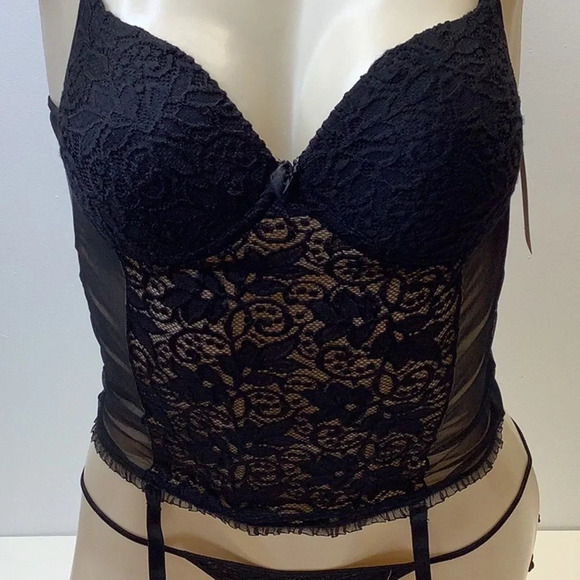 Zuliana Size Medium Black Lace Underwire Bustier With Garters & Thong. New - Picture 2 of 5